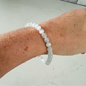 EXPRESS Gray Beaded Stretch Bracelet